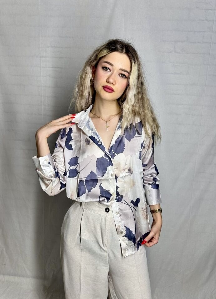 Desenli Saten Gömlek